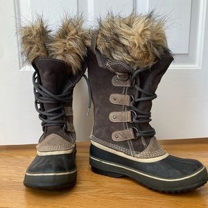 Womens SZ6 Joan of Arctic Sorel boots